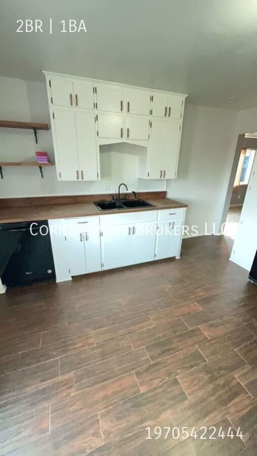 Building Photo - 128 Deuel St