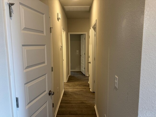 Building Photo - 6601 NW Gregory St