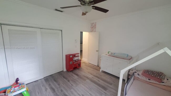 Building Photo - 8091 Royal Palm Cir