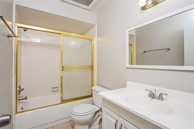 Building Photo - 809 Largo Ct