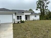 Building Photo - Beautiful 4/2 Newer Construction- Available Now