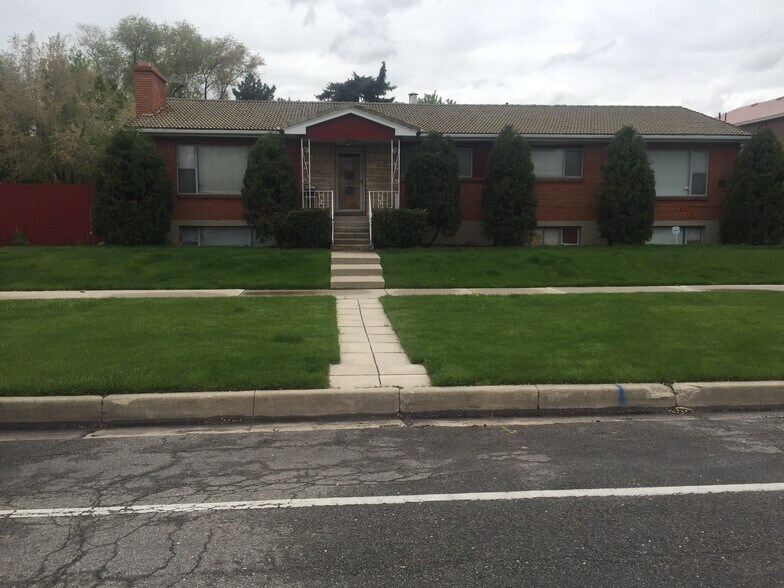 Building Photo - 973 W 300 N