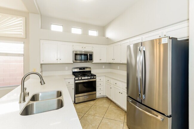 Building Photo - 5037 Via De Fortuna Way