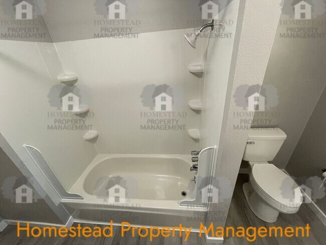 Building Photo - Do you crave some space of your own? We have the home for you!