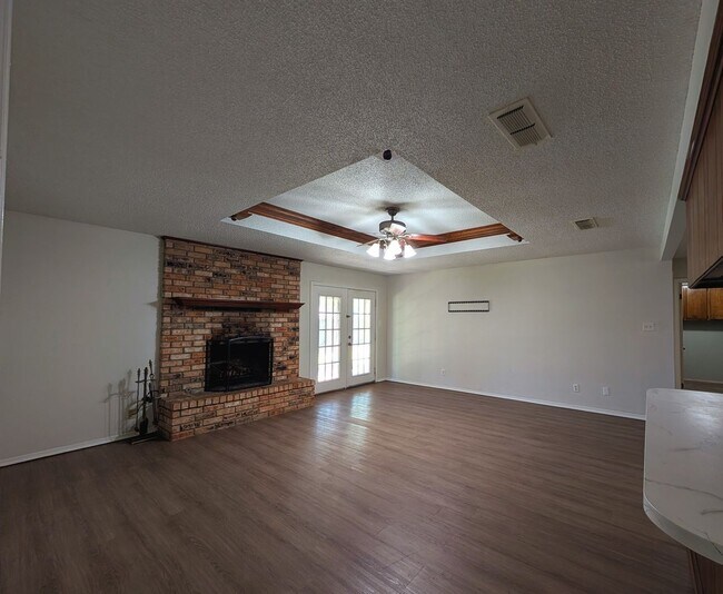Building Photo - 3008 Brittney Ln