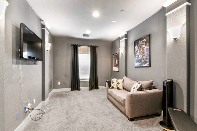 Building Photo - 29110 Weldons Forest Ct