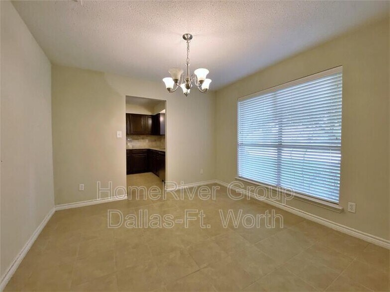Building Photo - 3221 Brunchberry Ln