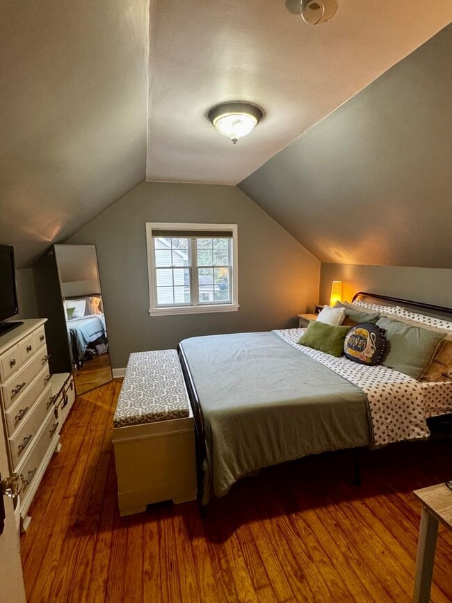 Building Photo - Adorable Home For Rent!