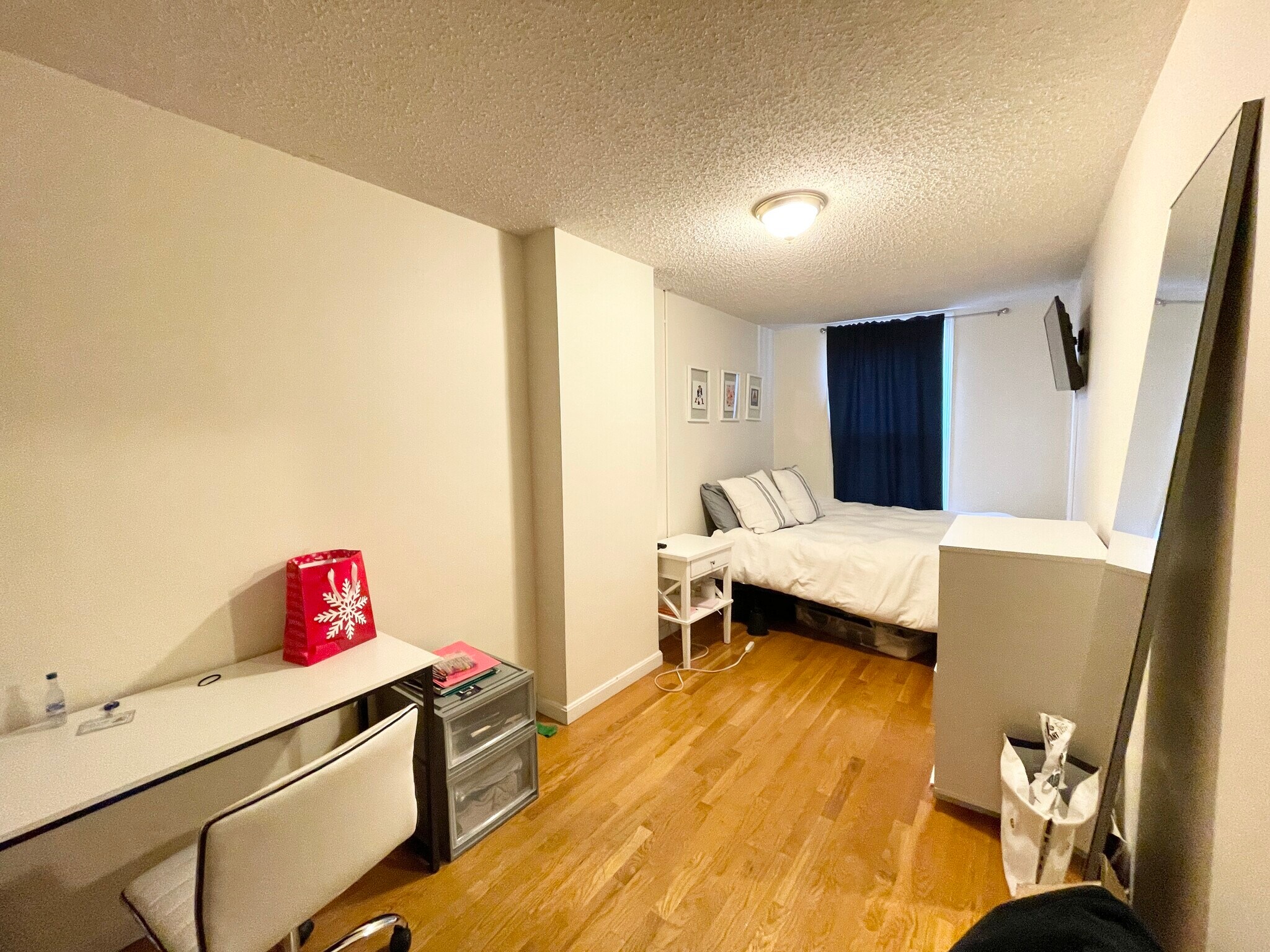 Building Photo - 588 Columbus Ave