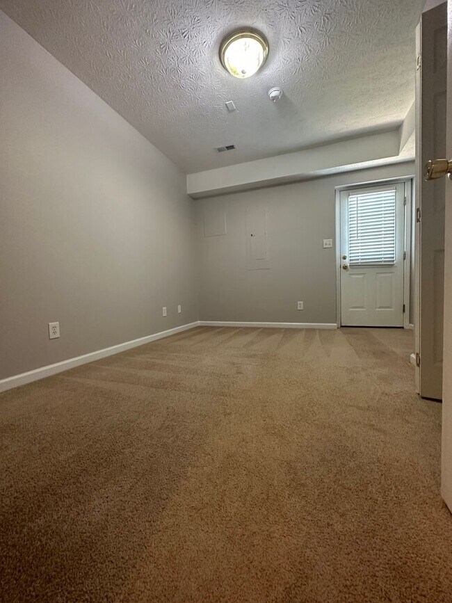 Building Photo - 3332 Yellow Sulphur Rd