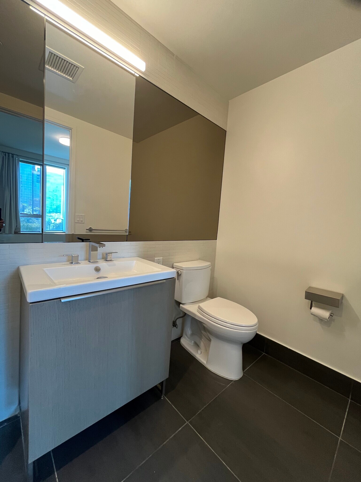 Building Photo - 889 Francisco St