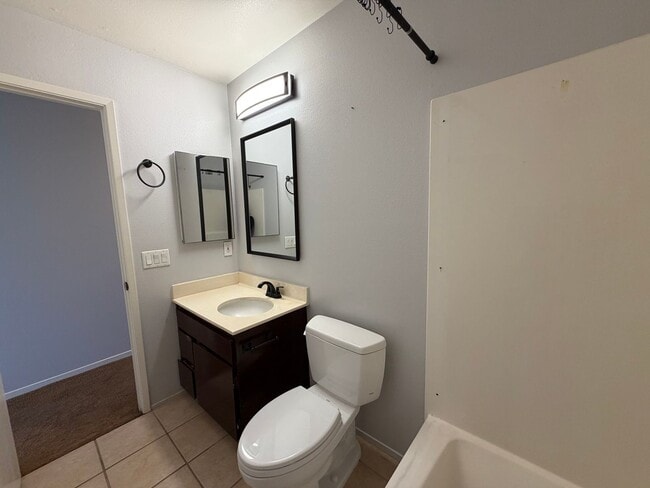Building Photo - Vandenberg Village Condo