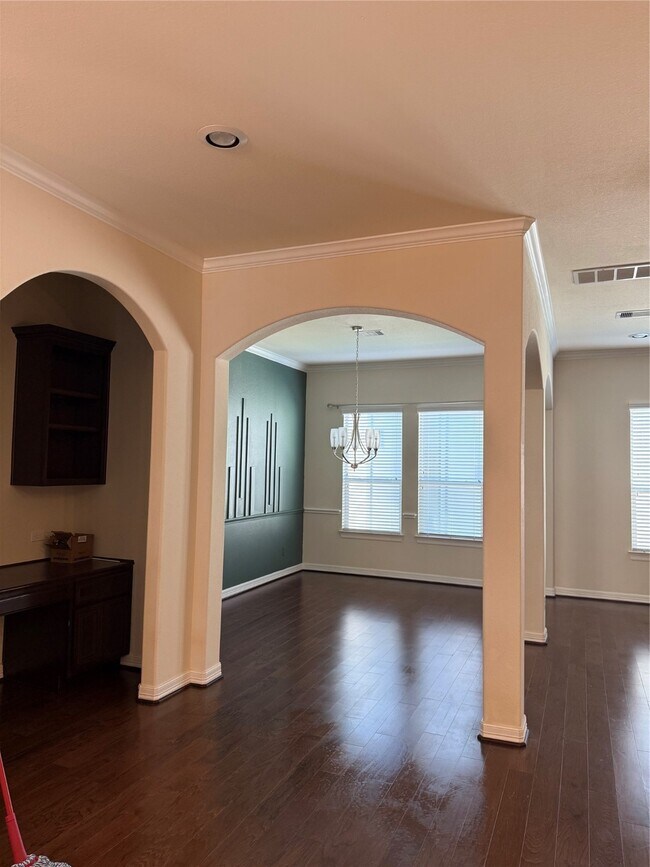 Building Photo - 10606 Shadow Elm Ct