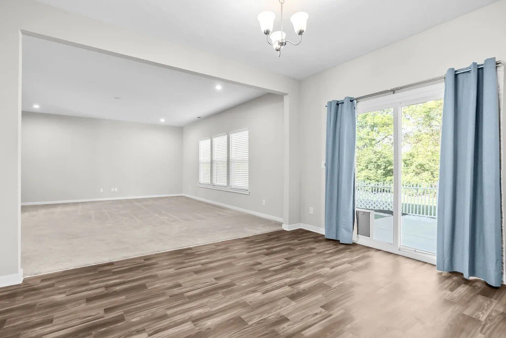 Building Photo - 367 Birchwood Dr
