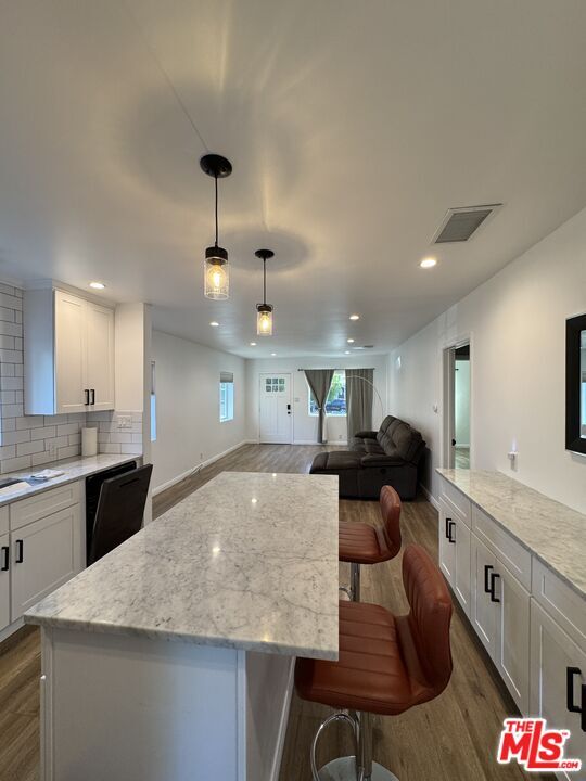 Building Photo - 446 N California St