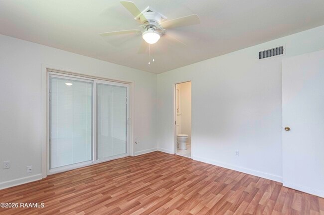 Building Photo - 509 Alonda Dr