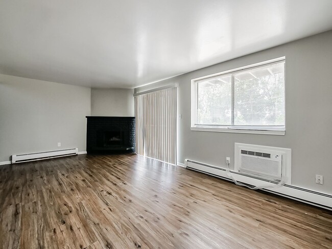 Building Photo - Charming Home in Desirable White Lake Neighborhood
