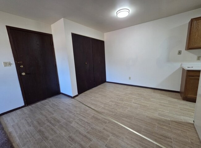 Building Photo - 168 Morningside Dr