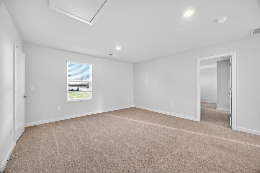 Building Photo - 583 Overlook Rd