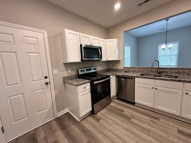 Building Photo - Exclusively Offered By Muse Realty, LLC