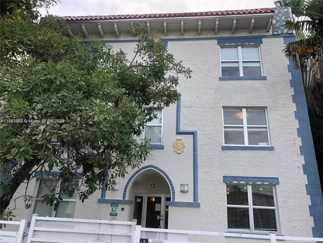 Primary Photo - 1611 Meridian Ave