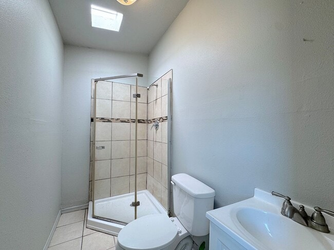Building Photo - 3512 Clifton Ave