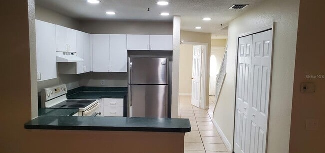 Building Photo - 1659 Windsor Oak Ct