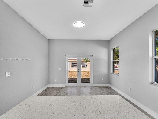 Building Photo - 803 N 20th St