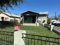 Building Photo - 646 W Belmont St