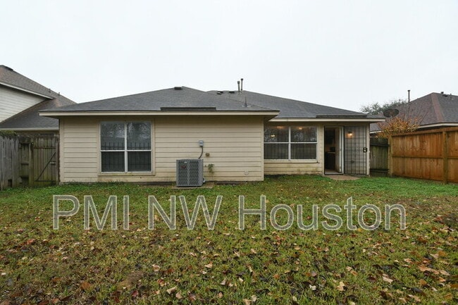 Building Photo - 8611 Texas Acorn Ave