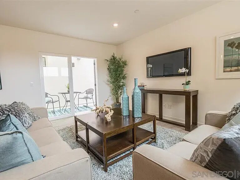 Building Photo - 3128 Canon St