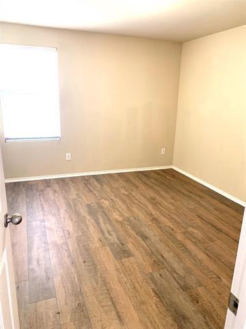 Building Photo - 9216 White Swan Pl