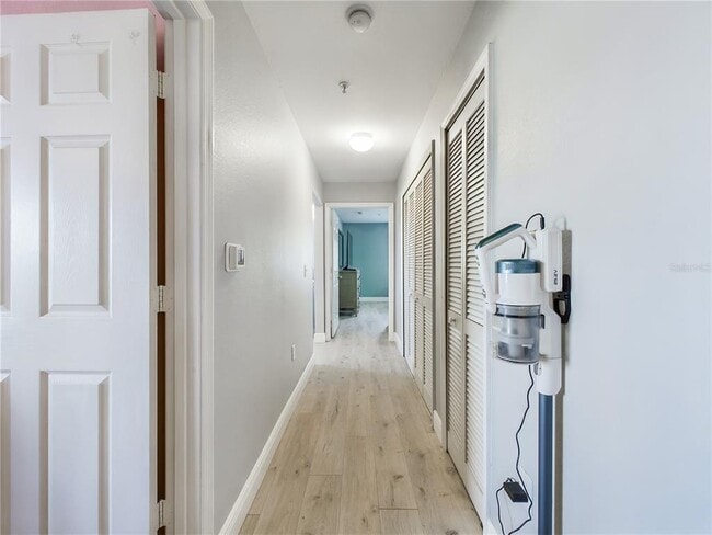 Building Photo - 5521 Rosehill Rd