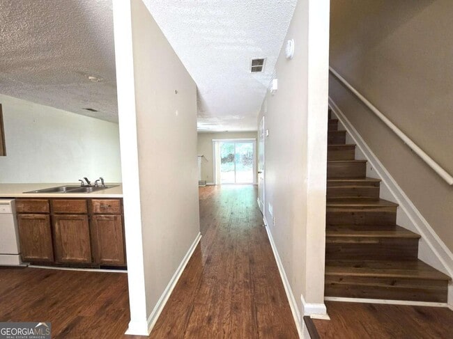 Building Photo - 117 Davis Mill Ct