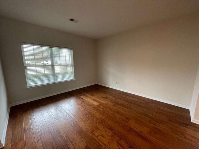 Building Photo - 4205 Pointe Vecchio Cir