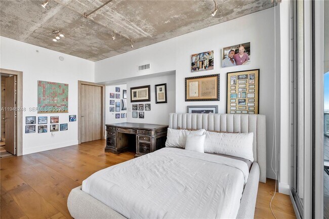 Building Photo - 3470 E Coast Ave