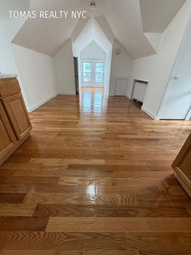 Building Photo - 436 Park Hill Ave