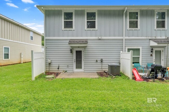 Building Photo - 25806 Pollard Rd