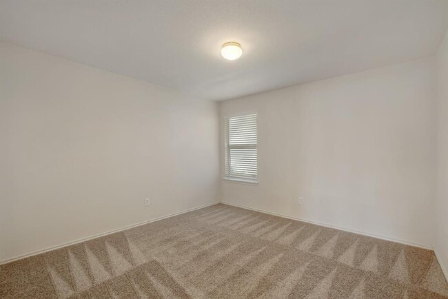 Building Photo - 361 Carriage Way