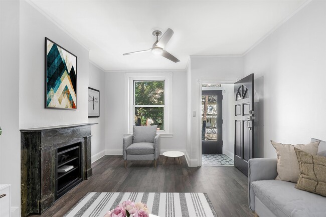 Primary Photo - 185 Belmont Ave