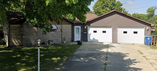 Building Photo - 713 S Longview Rd
