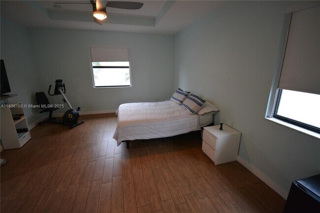 Building Photo - 3406 W 88th St