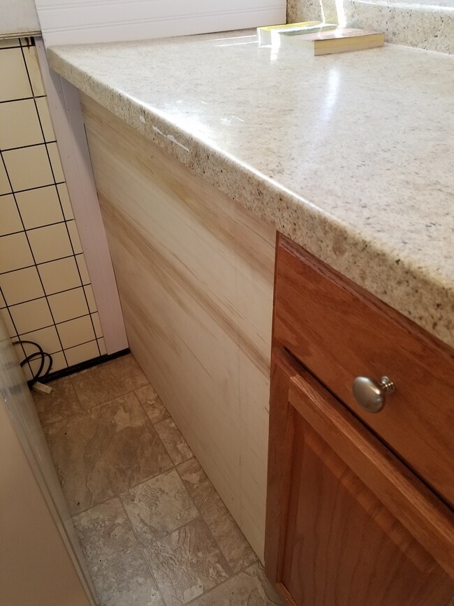 Building Photo - 622 W 18th St