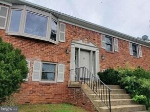 Building Photo - 9742 Wyman Way