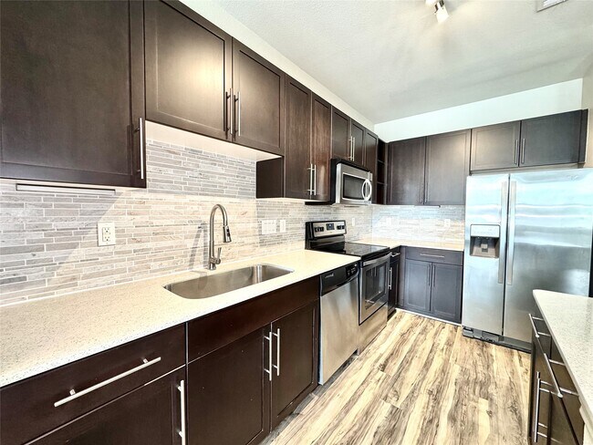 Building Photo - 3788 Richmond Ave.