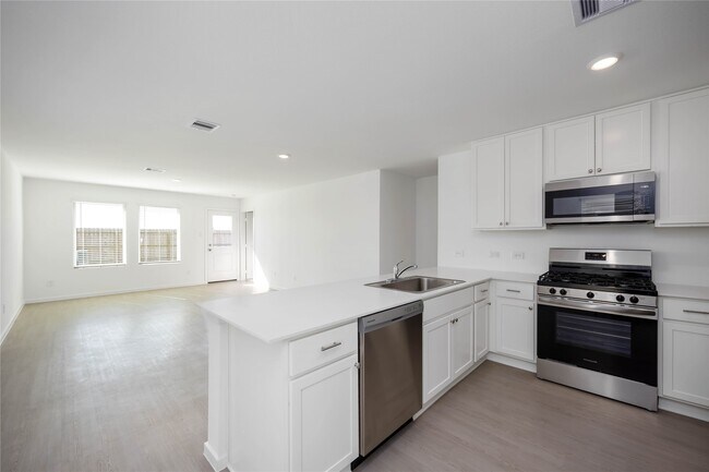 Building Photo - 4915 Esperanza Ter Dr