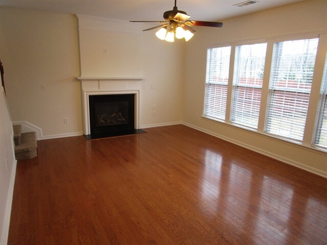 Building Photo - 809 Plaintain Dr