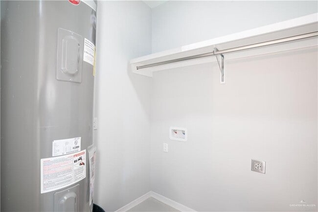Building Photo - 309 Lilly Dr
