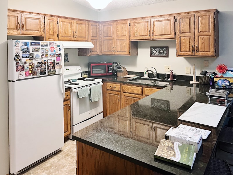 Building Photo - 11113 Edgewood Cir N