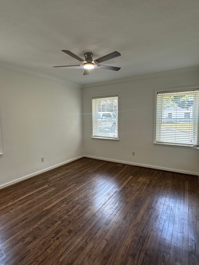 Building Photo - 1015 Lanier Ave